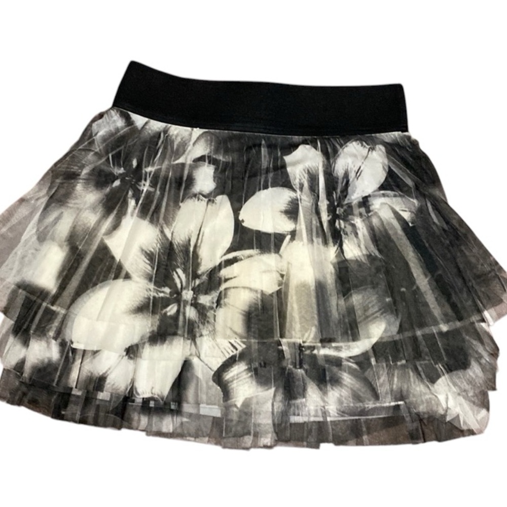 Maurices Floral Skirt Fine Cream Black Medium